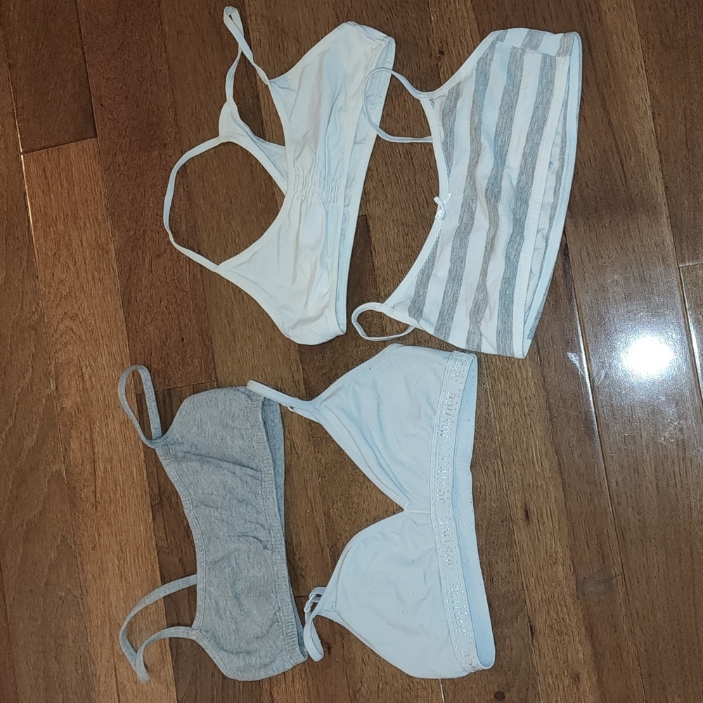 Lot of training bras